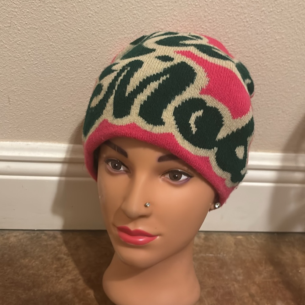 hot pink (rich Mob beanie ) - Picture 2 of 3